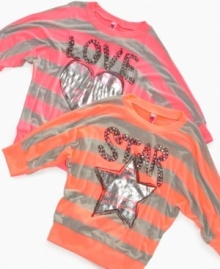 She'll love the way her style shines in this striped Beautees top, a cute and cozy look.