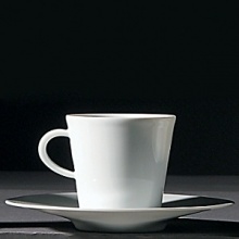 Hommage is like another point of view; very white, very flat porcelain, generously wide-rimmed and superimposed with shapes to inspire the chef and enhance the food. Hommage is an unostentatious part of the set up and can be used from preparation in the kitchen to tasting in the restaurant. Hommage is like another point of view; very white, very flat porcelain, generously wide-rimmed and superimposed with shapes to inspire the chef and enhance the food. Hommage is an unostentatious part of the set up and can be used from preparation in the kitchen to tasting in the restaurant.