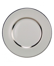 Set the table with elegance. A slightly textured pearlescent and platinum border melds with creamy white bone china to bring grace and style to any decor. Set the table with elegance. A slightly textured pearlescent and platinum border melds with creamy white bone china to bring grace and style to any decor.