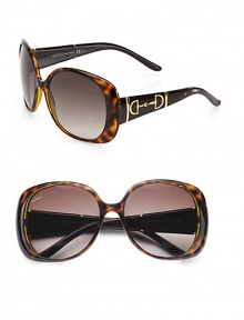 Glamorous and chic oval, plastic frames with iconic, horsebit detailed temples. Available in shiny black with brown gradient lens or havana with brown gradient lens. Horsebit accented temples100% UV protectionMade in Italy Glamorous and chic oval, plastic frames with iconic, horsebit detailed temples. Available in shiny black with brown gradient lens or havana with brown gradient lens. Horsebit accented temples100% UV protectionMade in Italy