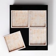 Experience the world of Natori where East meets West, and art meets life. Inspired by a passion for uniqueness, this snack tray features four small bowls designed for chic entertaining.