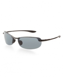 Crafted with +2.0 magnification, the Maui Jim Makaha reader features an invisible polycarbonate-encased bi-focal, positioned to optimize views near and far. The lens is polarized and offers glare and UV protection. Crafted with +2.0 magnification, the Maui Jim Makaha reader features an invisible polycarbonate-encased bi-focal, positioned to optimize views near and far. The lens is polarized and offers glare and UV protection.