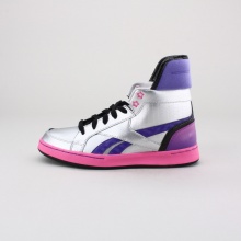 Introduce your kids to the new classics with the SL Flip. With a timeless mid-cut upper with retro-chic, ultra bold pops of color, it's the stylish shoe that will keep your kid walking tall and feeling confident. Imported. Introduce your kids to the new classics with the SL Flip. With a timeless mid-cut upper with retro-chic, ultra bold pops of color, it's the stylish shoe that will keep your kid walking tall and feeling confident. Imported.