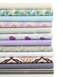 Get the ultimate night's sleep with this polyester microfiber sheet set, featuring soft, solid hues and modern and floral designs for a chic look.