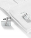 These cufflinks from Geoffrey Beene add polish to your professional look.