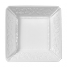 The Louvre dinnerware collection takes its design inspiration from architectural motifs that adorn the exterior of the Louvre museum. Casual or formal, this collection offers great practicality and adapts to every occasion. Oven and dishwasher safe, many of the bakeware pieces transition from oven to table. The Louvre dinnerware collection takes its design inspiration from architectural motifs that adorn the exterior of the Louvre museum. Casual or formal, this collection offers great practicality and adapts to every occasion. Oven and dishwasher safe, many of the bakeware pieces transition from oven to table.