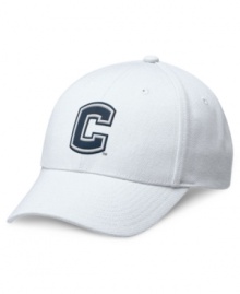 You'll be geared up for a football dogfight in this Uconn Huskies hat from Nike. You'll be geared up for a football dogfight in this Uconn Huskies hat from Nike.