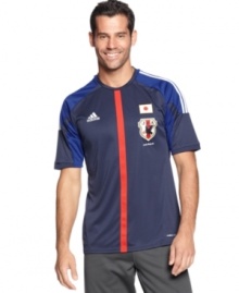 Get ready to take the field like your favorites in this Japan Home soccer jersey with CLIMACOOL technology from adidas.