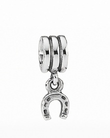 This sterling silver horseshoe charm is a classic symbol of good luck. Add it to you PANDORA charm bracelet for a timeless and iconic touch.