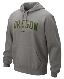 Keep warm as you root for the Oregon Ducks in this hoodie by Nike. Keep warm as you root for the Oregon Ducks in this hoodie by Nike.