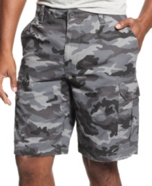 Keep your style interesting even when you go casual with these camouflage cargo shorts from Club Room. Keep your style interesting even when you go casual with these camouflage cargo shorts from Club Room.