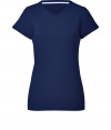 A wardrobe staple detailed in classic navy, Jil Sanders pristine V-neck is as chic as it is versatile - V-neckline, short sleeves, contoured seaming - Form-fitting - Wear with a modern blazer, leather leggings and ankle boots