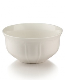 A unique geometric shape and clean, embossed design give this cereal bowl from Mikasa's Antique White dinnerware and dishes collection a modern sensibility. Perfect for everyday use.