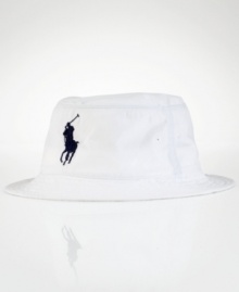 Crafted from a soft cotton blend and accented with Ralph Lauren's iconic pony, this classic bucket hat pays stylish homage to warmer days.