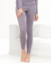 Cuddl Duds' ThinLayer Long Leggings are the ultimate in warm layering innovation, combining the featherweight fabric with thermal power of Viloft to keep you warm without the bulk. Cuddl Duds' ThinLayer Long Leggings are the ultimate in warm layering innovation, combining the featherweight fabric with thermal power of Viloft to keep you warm without the bulk.