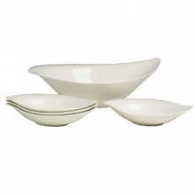 5 piece set includes: one 17.75 salad/pasta bowl, four 11.5 deep pasta/salad bowls. 5 piece set includes: one 17.75 salad/pasta bowl, four 11.5 deep pasta/salad bowls.