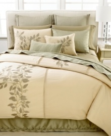 Regain your vitality with this Sanctuary by L'erba Vitality duvet cover, featuring pristine petal applique details in soothing ivory and eucalyptus tones for the ultimate retreat. Button closure. Regain your vitality with this Sanctuary by L'erba Vitality duvet cover, featuring pristine petal applique details in soothing ivory and eucalyptus tones for the ultimate retreat. Button closure.
