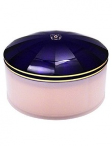 Shalimar dusting power is a fragrance to excite and express desire. Light and silky, the powder leaves your skin smooth, comfortable and richly scented. 4.4 oz. Shalimar dusting power is a fragrance to excite and express desire. Light and silky, the powder leaves your skin smooth, comfortable and richly scented. 4.4 oz.
