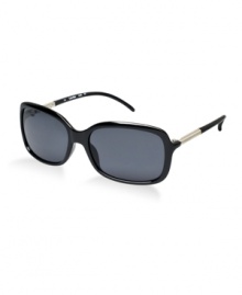 Balancing functionality and inspiration is at the heart of Calvin Klein's sunglass styles. It's no wonder the brand is one of the leading fashion design studios in the world. Balancing functionality and inspiration is at the heart of Calvin Klein's sunglass styles. It's no wonder the brand is one of the leading fashion design studios in the world.