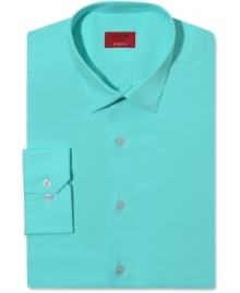 Get the most modern look with Alfani Spectrum. This fitted dress shirt instantly streamlines your dress look.