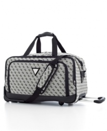 Effortlessly cool. Change the way you travel with the simplified approach of this rolling duffel. A smart exterior and a spacious interior, plus a variety of carrying options-carry handles, removable shoulder strap, easy-glide wheels-make it easy to take this bag along for the ride. 5-year warranty. Effortlessly cool. Change the way you travel with the simplified approach of this rolling duffel. A smart exterior and a spacious interior, plus a variety of carrying options-carry handles, removable shoulder strap, easy-glide wheels-make it easy to take this bag along for the ride. 5-year warranty.