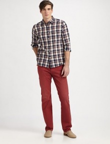 Classic five-pocket favorite, slightly tapered in the leg, updated in a cool, vintage wash.Five-pocket styleInseam, about 31CottonMachine washMade in USA Classic five-pocket favorite, slightly tapered in the leg, updated in a cool, vintage wash.Five-pocket styleInseam, about 31CottonMachine washMade in USA