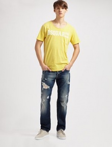 A soft, worn-in tee is crafted in a summery blend of Italian cotton and linen with vintage inspiration and a logo graphic across the front. Crewneck with rolled edges Chest patch pocket 70% cotton/30% linen Machine wash Made in Italy A soft, worn-in tee is crafted in a summery blend of Italian cotton and linen with vintage inspiration and a logo graphic across the front. Crewneck with rolled edges Chest patch pocket 70% cotton/30% linen Machine wash Made in Italy