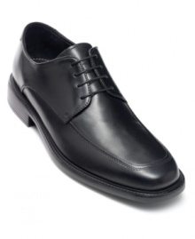 Step into comfort. Step into style. Step into these timeless moc toe oxford men's dress shoes from Bostonian when you want to showcase a truly exceptional pair of men's loafers. Step into comfort. Step into style. Step into these timeless moc toe oxford men's dress shoes from Bostonian when you want to showcase a truly exceptional pair of men's loafers.