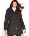 Featuring a chic herringbone pattern and a clean single-breasted design, this chic plus size coat from Calvin Klein is an instant winter wardrobe staple.