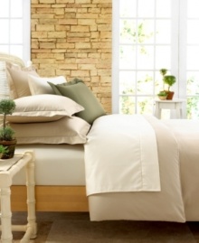 Simple and stylish, Charter Club's Damask Solid duvet cover gives your bed a luxe touch with soft, 500-thread count Pima cotton in a melody of versatile, easy-to-coordinate hues. Featuring button closure. Simple and stylish, Charter Club's Damask Solid duvet cover gives your bed a luxe touch with soft, 500-thread count Pima cotton in a melody of versatile, easy-to-coordinate hues. Featuring button closure.