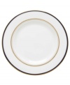 Set the table with poise and purpose. The Library Lane salad plate features zesty color combinations that appeal to your inner artist.