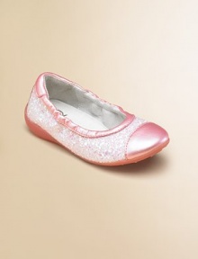 A colorblocked cap toe and glimmering glitter add a dazzling touch to this glam pair of ballerina flats.Slip-onLeather upperLeather liningRubber solePadded insoleImported A colorblocked cap toe and glimmering glitter add a dazzling touch to this glam pair of ballerina flats.Slip-onLeather upperLeather liningRubber solePadded insoleImported