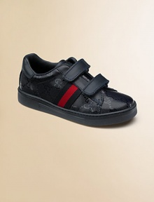 Grip-tape design with leather construction, signature web detail and logo stitching. Grip-tape closure Leather upper Rubber sole Made in Italy Grip-tape design with leather construction, signature web detail and logo stitching. Grip-tape closure Leather upper Rubber sole Made in Italy