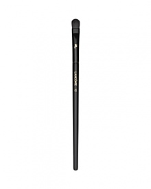 This versatile, natural-bristled brush is the ideal partner to all Lancôme eye shadows. It easily applies shadow for precise shade placement or quickly and evenly sweeps shadow across eyelid for a flawless, professional look. This versatile, natural-bristled brush is the ideal partner to all Lancôme eye shadows. It easily applies shadow for precise shade placement or quickly and evenly sweeps shadow across eyelid for a flawless, professional look.