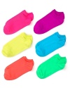 Essential microfiber sporty socks in fun fashion colors.