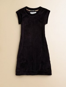 Wonderfully soft cotton velvet, tailored in a feminine A-line style.Jewel necklineCap sleevesPatch pocketsBanded hemlineCotton liningCottonMachine washImported Wonderfully soft cotton velvet, tailored in a feminine A-line style.Jewel necklineCap sleevesPatch pocketsBanded hemlineCotton liningCottonMachine washImported