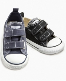 Just because he's little doesn't mean he can't enjoy the authentic, old-school style of these Chuck Taylor All-Star sneakers. Just because he's little doesn't mean he can't enjoy the authentic, old-school style of these Chuck Taylor All-Star sneakers.