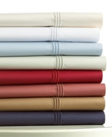 Wake up in luxury every morning with this Carlisle flat sheet from Lauren Ralph Lauren. Features 700-thread count cotton sateen with a triple Baratta stitch along the hem. Choose from hues that range from light to dark. Wake up in luxury every morning with this Carlisle flat sheet from Lauren Ralph Lauren. Features 700-thread count cotton sateen with a triple Baratta stitch along the hem. Choose from hues that range from light to dark.