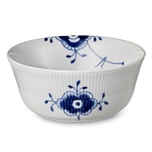 Blue Fluted Mega is the creation of young designer Karen Kjaelgaard Larsen. Her fresh ideas for transforming the age-old art of porcelain painting into an art form relevant in the 21st century has captured the attention of connoisseurs of fine porcelain worldwide. Blue Fluted Mega's hand-painted enlargements of a timeless design expand the boundaries between art, craft and design - creating the new definitions of form and function. Blue Fluted Mega is the creation of young designer Karen Kjaelgaard Larsen. Her fresh ideas for transforming the age-old art of porcelain painting into an art form relevant in the 21st century has captured the attention of connoisseurs of fine porcelain worldwide. Blue Fluted Mega's hand-painted enlargements of a timeless design expand the boundaries between art, craft and design - creating the new definitions of form and function.