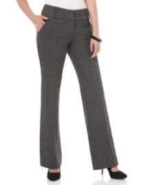 You can never have too many pants that are versatile enough for daily wear. These Jolt trousers are perfect for the office as well as weekend-wear!