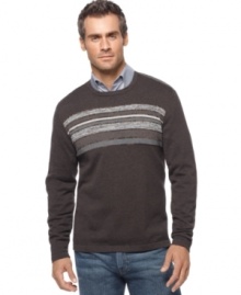 Get your look in line with the season's trends and toss on this subtly textured cotton crew neck from Alfani. (Clearance)