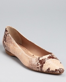 Endlessly versatile, the Bree flats from Pour La Victoire are finished in snakeskin embossed leather.