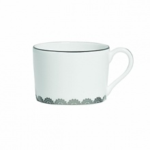 Vera Wang introduces Flirt fine bone china dinnerware. This platinum banded pattern features a modern scallop lace motif and a contemporary take on traditional lace work. Decoration on the inner verge of the accent plate, bread and butter and tea saucer adds a flirtatious touch of whimsy. Vera Wang introduces Flirt fine bone china dinnerware. This platinum banded pattern features a modern scallop lace motif and a contemporary take on traditional lace work. Decoration on the inner verge of the accent plate, bread and butter and tea saucer adds a flirtatious touch of whimsy.