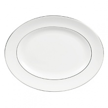 A subtle yet classic collection for formal dining in white fine bone china with platinum-toned accents. A subtle yet classic collection for formal dining in white fine bone china with platinum-toned accents.