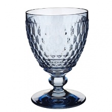 Since 1748, families the world over have turned to Villeroy & Boch for fine European porcelains. Today, they design a wealth of stemware to complement the Villeroy & Boch style. Boston is a heavy crystal glassware pattern with short stems. Boston Stemware also available in Clear, Red, and Green. Also available are the double old fashioned glass and highball glass. Since 1748, families the world over have turned to Villeroy & Boch for fine European porcelains. Today, they design a wealth of stemware to complement the Villeroy & Boch style. Boston is a heavy crystal glassware pattern with short stems. Boston Stemware also available in Clear, Red, and Green. Also available are the double old fashioned glass and highball glass.