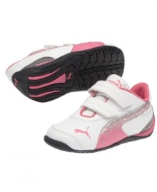 Fashion is a team sport. Low-profile Drift Cat III shoes from Puma give a little sparkle to even the youngest motorsport fans. Fashion is a team sport. Low-profile Drift Cat III shoes from Puma give a little sparkle to even the youngest motorsport fans.