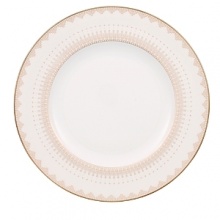 The Samarkand bone china collection by Villeroy & Boch combines stylish, exotic elements with timeless elegance. Precious golden bands and chains decorate this pure white bone china pattern. Warm ivory tones add a harmonious touch. Mix and match with the coordinating Mosaic-designed dinner plate for a look that is truly your own. The Samarkand bone china collection by Villeroy & Boch combines stylish, exotic elements with timeless elegance. Precious golden bands and chains decorate this pure white bone china pattern. Warm ivory tones add a harmonious touch. Mix and match with the coordinating Mosaic-designed dinner plate for a look that is truly your own.