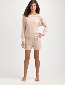 Multifunctional shorts expand into stripes for a fresh, spring look. Multifunctional shorts expand into stripes for a fresh, spring look.