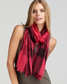 In stylish, saturated hues, this crinkled cotton Burberry scarf infuses cheerful color into the everyday.