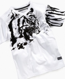 Your little tiger will rule the playground in this essential graphic tee from Sean John. Your little tiger will rule the playground in this essential graphic tee from Sean John.